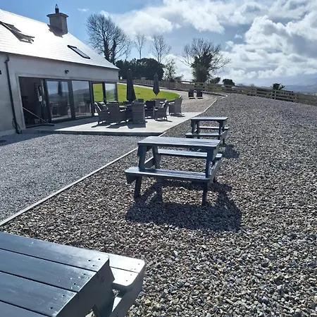 Crohill Hideaway Villa Newry Exterior photo